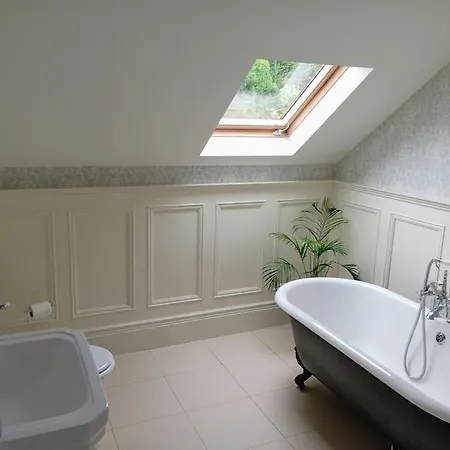 Conveniently Located House To Enjoy Of Kerry *