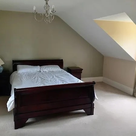 Conveniently Located House To Enjoy Of Kerry Tralee